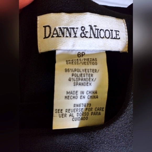 LIKE NEW Danny & Nicole 'Little Black Dress' - Picture 4 of 4